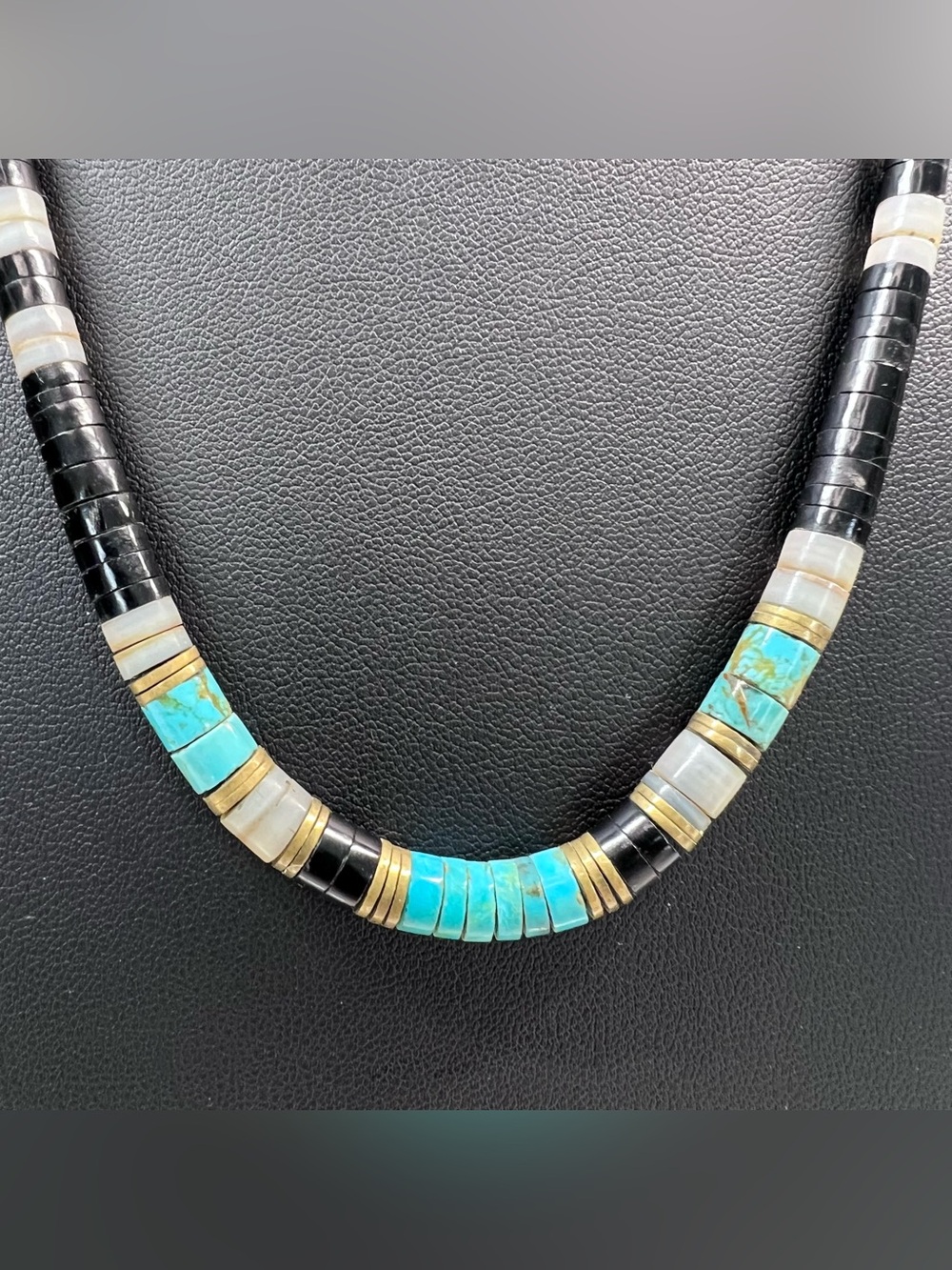 Native American Santo Domingo Style Heishi Bead Necklace - Picture 2 of 6